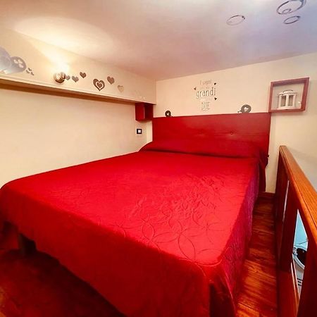 La Casa Di Eva Apartment Palermo Bagian luar foto