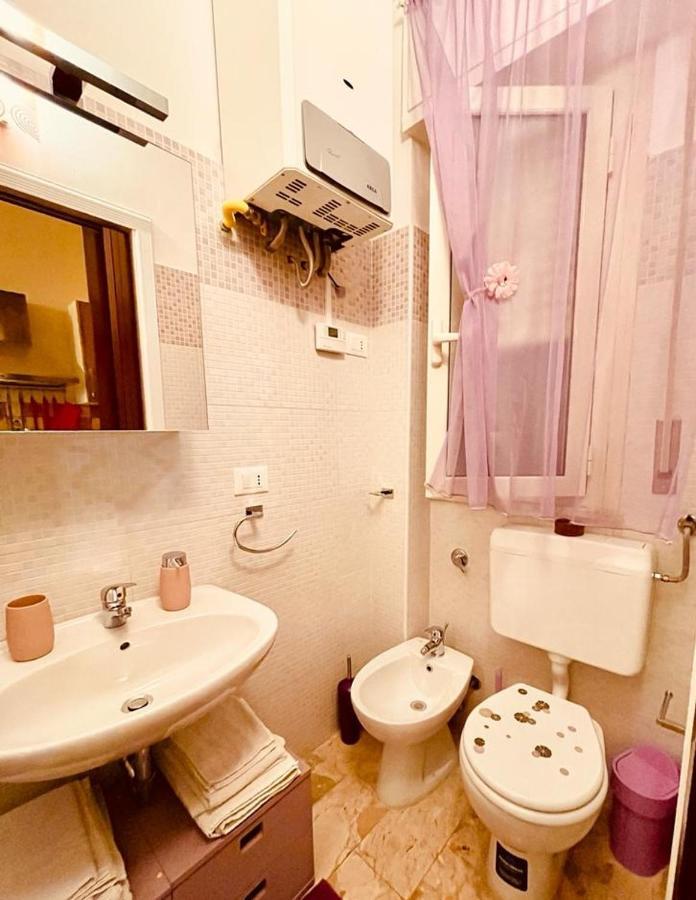 La Casa Di Eva Apartment Palermo Bagian luar foto
