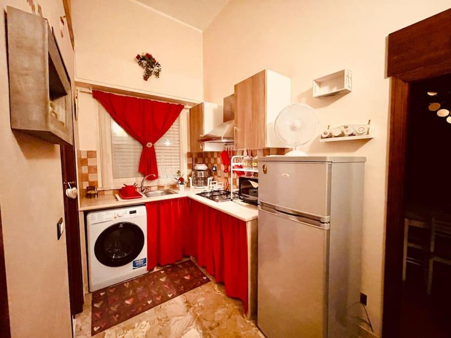 La Casa Di Eva Apartment Palermo Bagian luar foto
